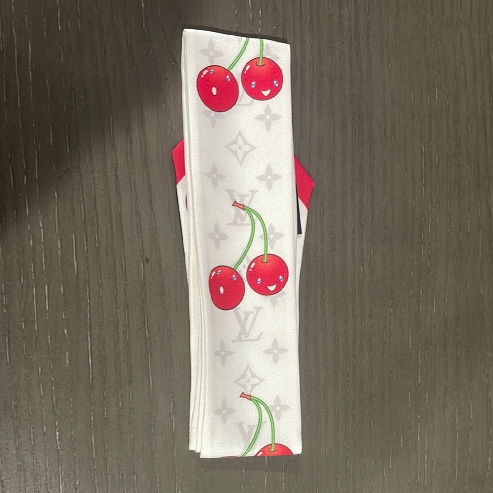 Brand new LV x TM Monogram Cerise Bandeau - Picture 2 of 4